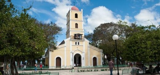 Catedral Santa Catalina de Riccis, Parque Jose Marti, Guantánamo