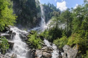 Wanderung zu den Umbalfällen