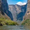 Der Cañón del Sumidero (span. sumidero „Gully“, „Abflussgraben“)