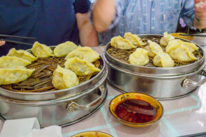 Frisch zubereitete Maultaschen